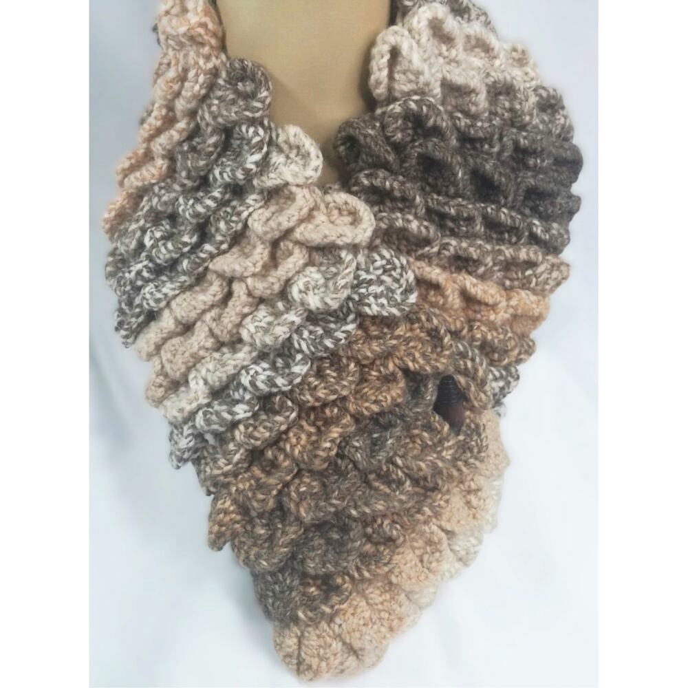 Handmade Dragon Scale Crochet Cowl Earthy Neutral Neck Warmer Winter Scarf New
